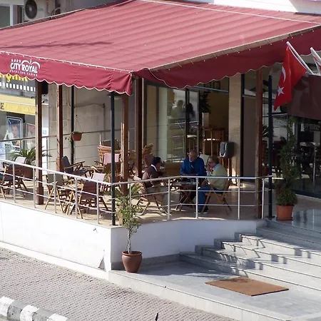 فندق Royal And Casino