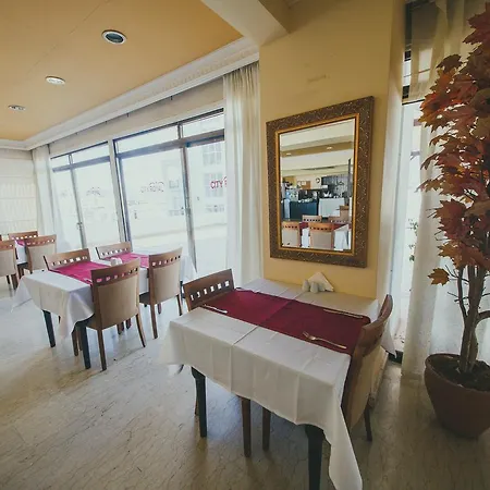 فندق Royal And Casino 4*