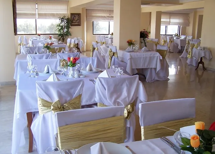 ホテル Royal And Casino 4*