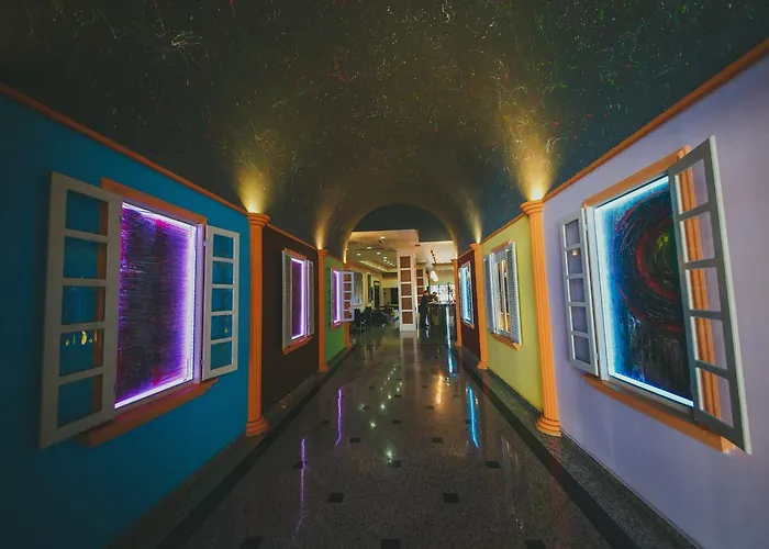 Royal And Casino Hotel 4*