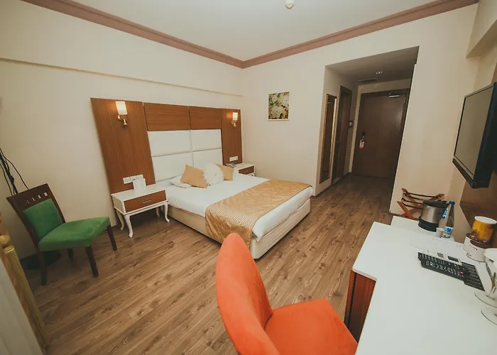 Royal And Casino Otel 4*