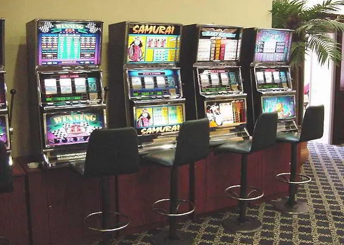 Royal And Casino Otel 4*